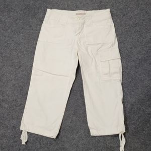 White cargo capris!
